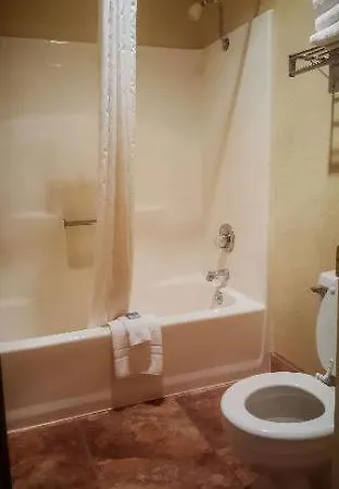 Best Western Pine Springs Inn Ruidoso Downs Room photo