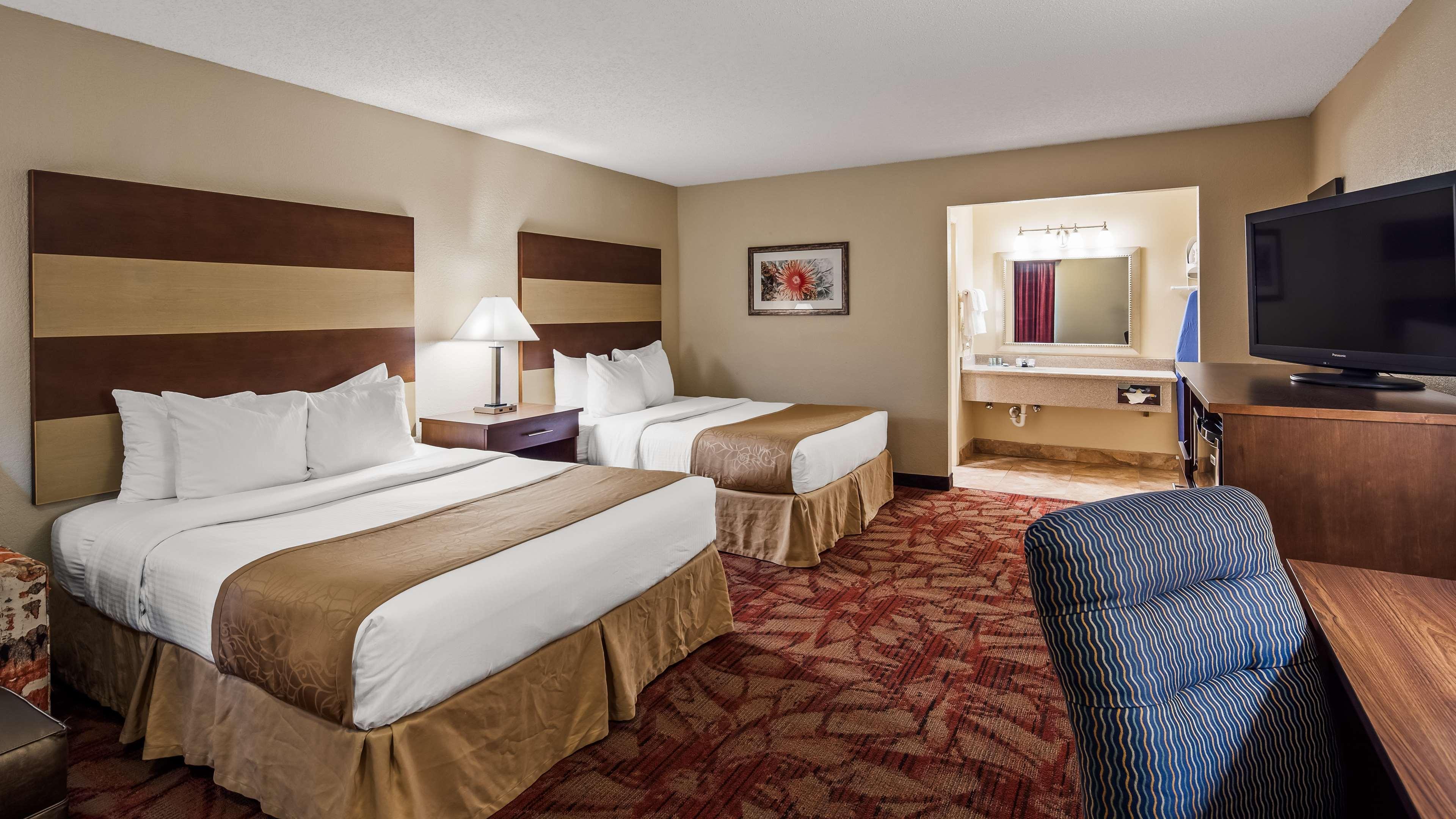 Hotel Western Pine Springs 3*