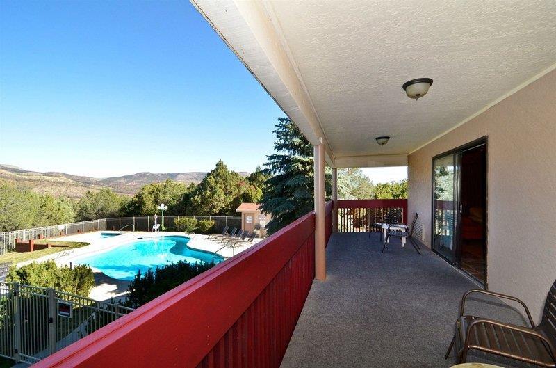 Western Pine Springs Ruidoso Downs