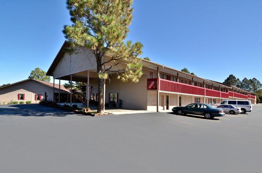 Hotel Western Pine Springs Ruidoso Downs