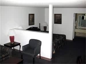 Western Pine Springs Hotel